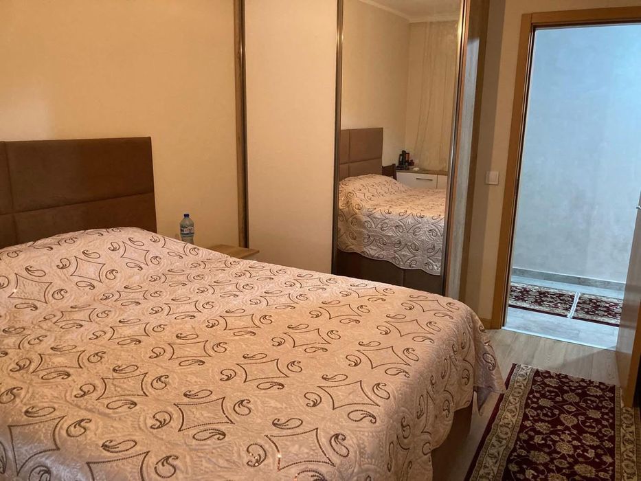 Дава се под наем Тристаен апартамент в Пловдив, Южен - 88 кв.м за 663 € - Снимка #3