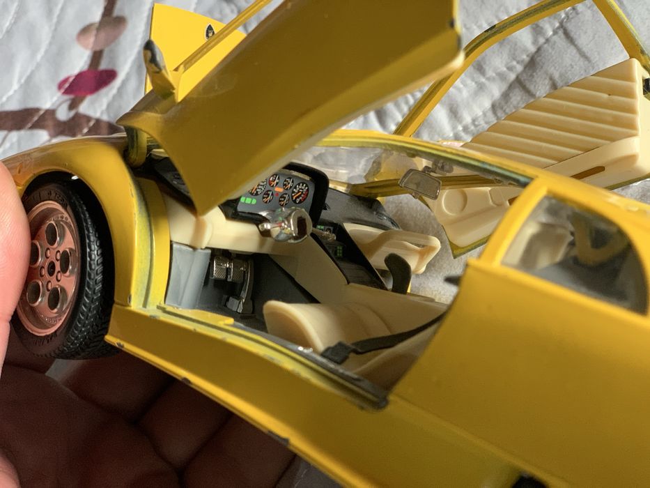 Macheta vintage Burago Lamborghini Diablo 1990 scara 1la18 stare buna