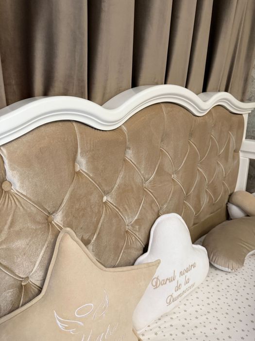 Pătuț tapițat bej. ROMINA FURNITURE