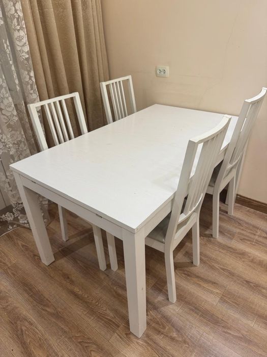 Продам кухонный стол