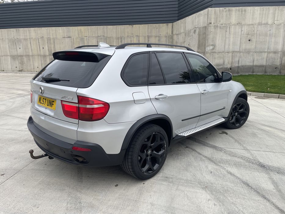 Jante R20 Y X5, X6 originale in 2 latimi cu anvelope noi de iarna M+S