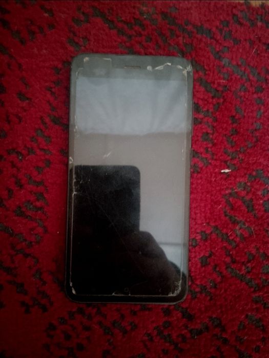 Redmi 6 sotiladi