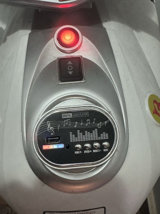 Motocicleta pentru copii ca noua