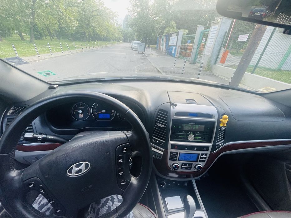 Hyundai Santa fe 2,2 CRDI-155к.c.4X4-ABTOMAT,KOЖА,7-МЕСТНА,ВС.ЕКСТРИ