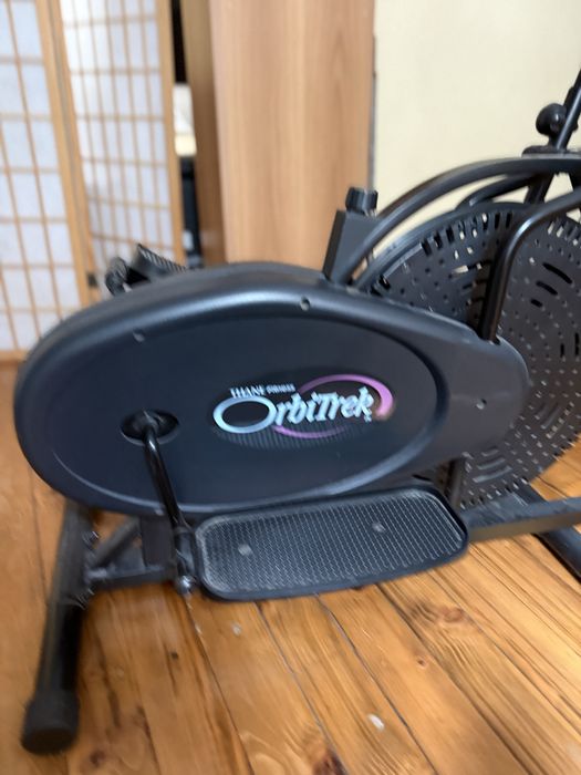Aparat eliptic Fitness Orbitrek