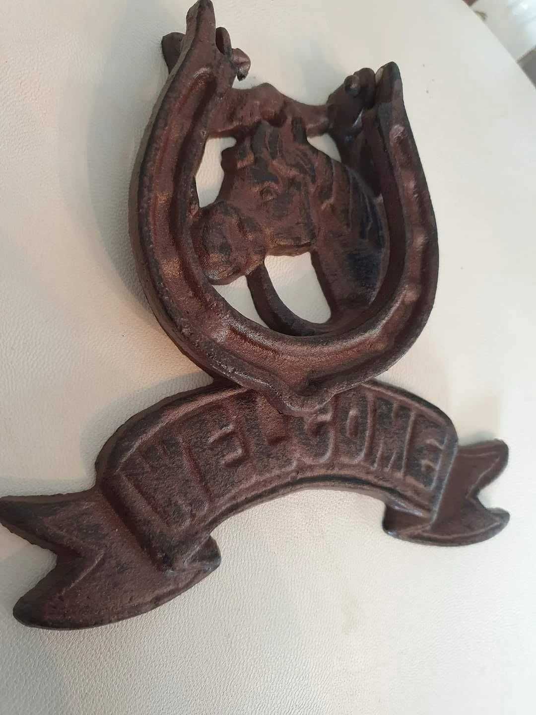 Bătător în ușă "welcome"