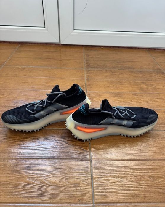 Adidasi adidas originali marimea 43