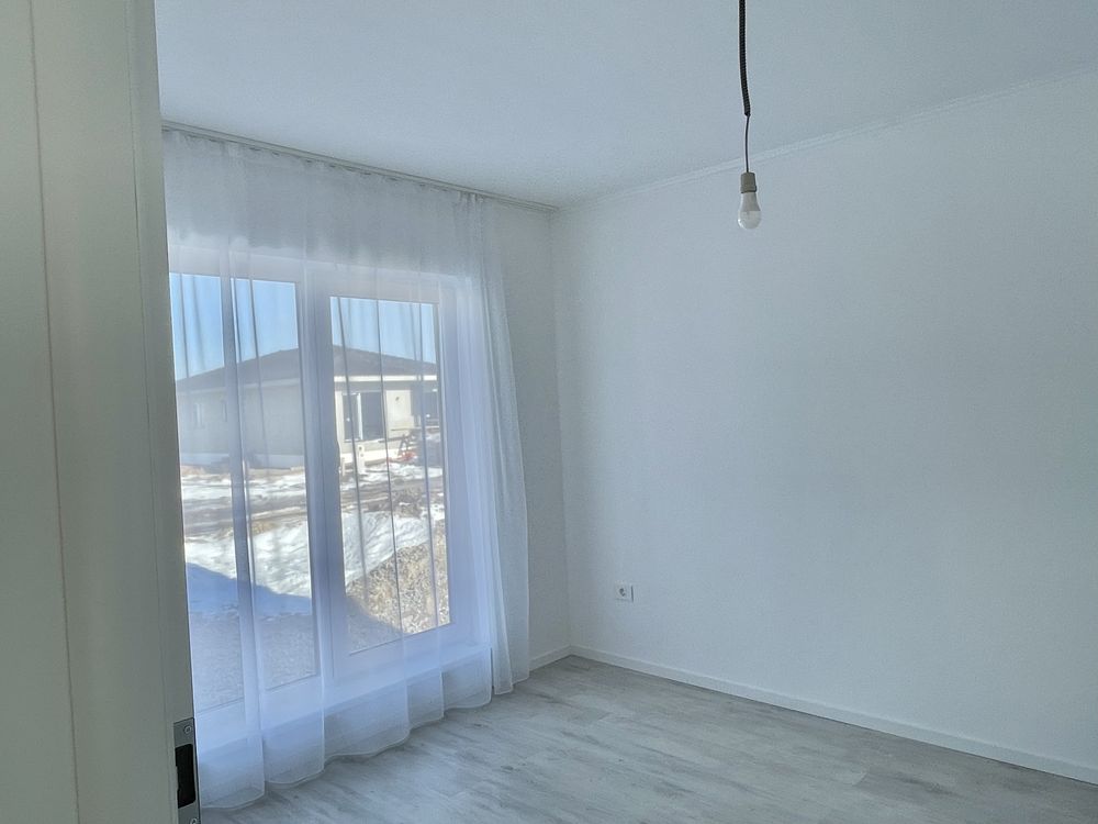 Casa noua la cheie Oradea - Cheriu -Gaz , Canal , Apa retea - GARD