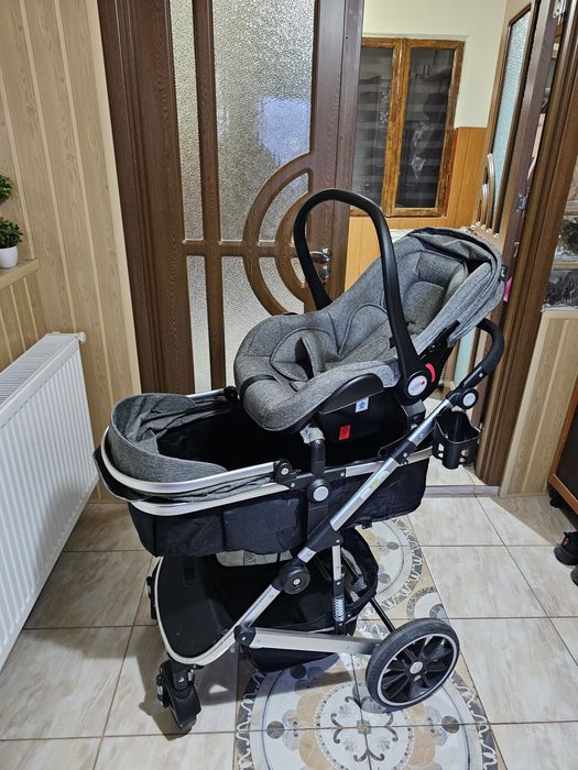 Cărucior bebeluși