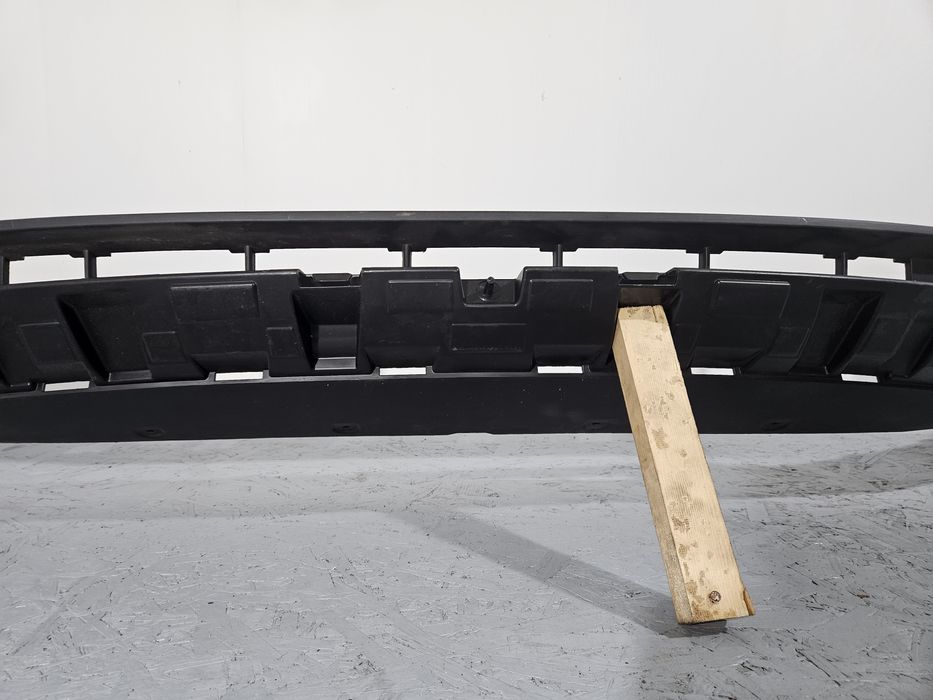 Предна броня VOLVO XC40 2017- Спойлер дифузьор