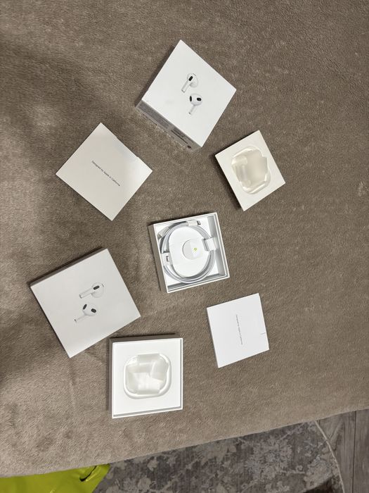 Продаю коробочки от air pods