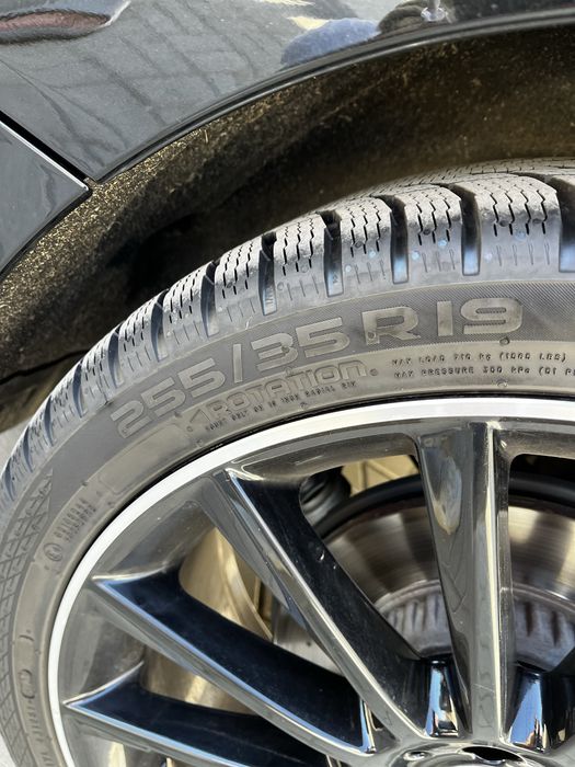 Cauciucuri iarna nokian 2 dimensiuni - 225 / 40 si 255 / 35 19