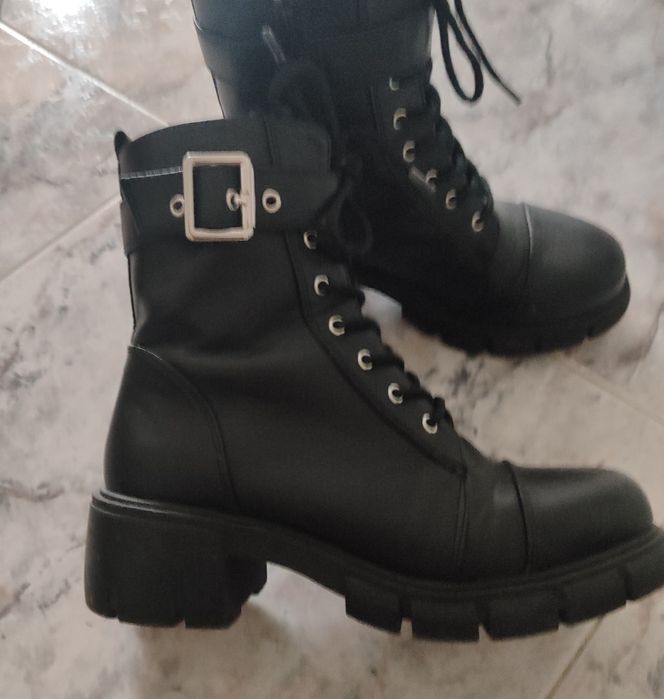 Боти за момиче номер 36