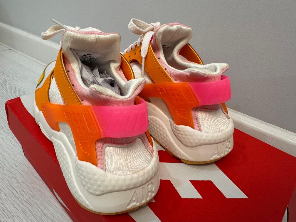 Женские кроссовки Nike Huarache