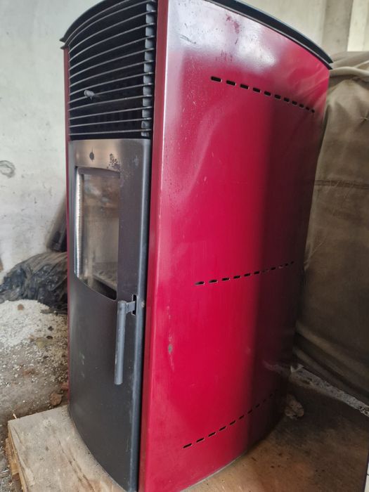 Пелетна вентилаторна печка Burnit 8 kw