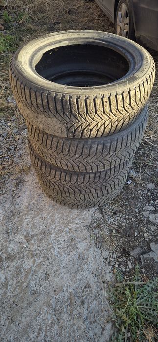 Продам шины зима R17