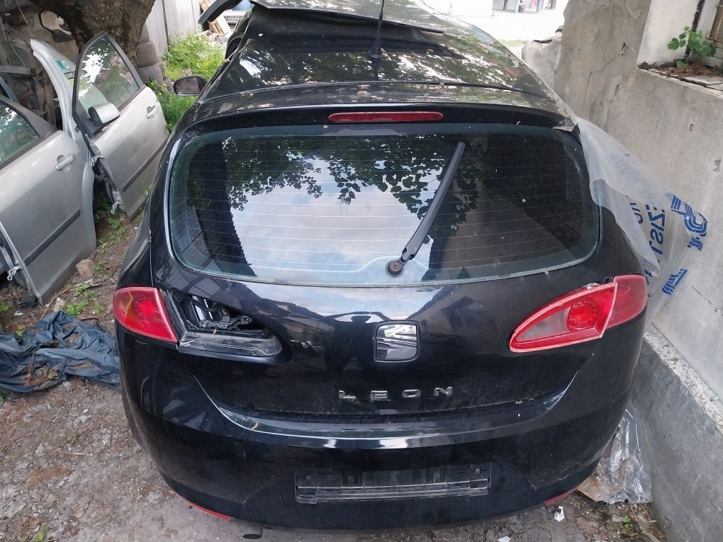 Vând bară spate și haion pentru Seat Leon 2 • 1P fab 2005+