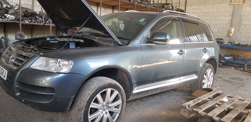 Dezmembrez touareg 2.5 BAC