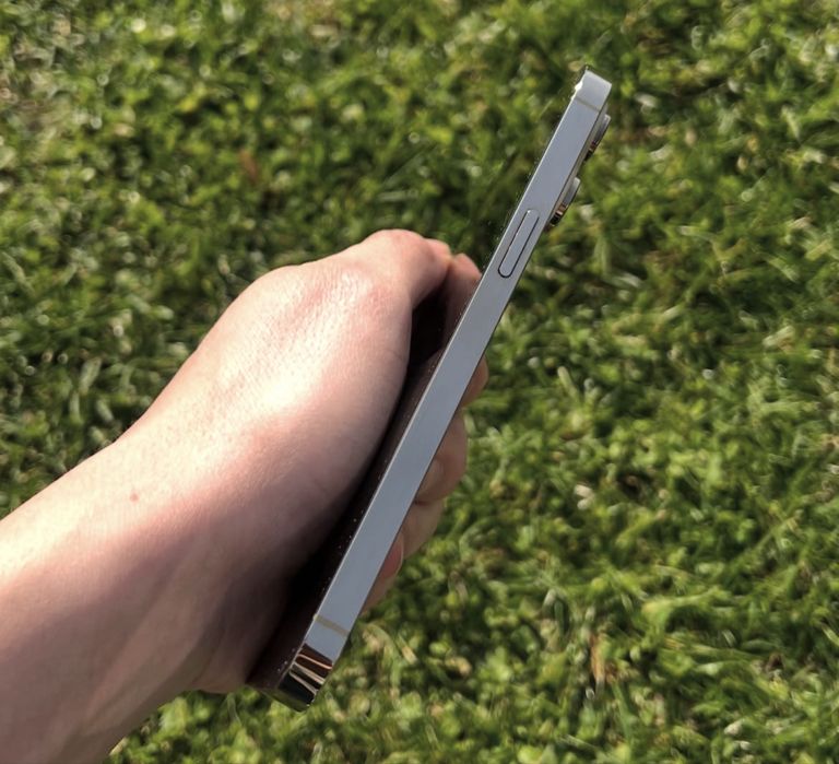 IPhone 14 Pro Max Gold