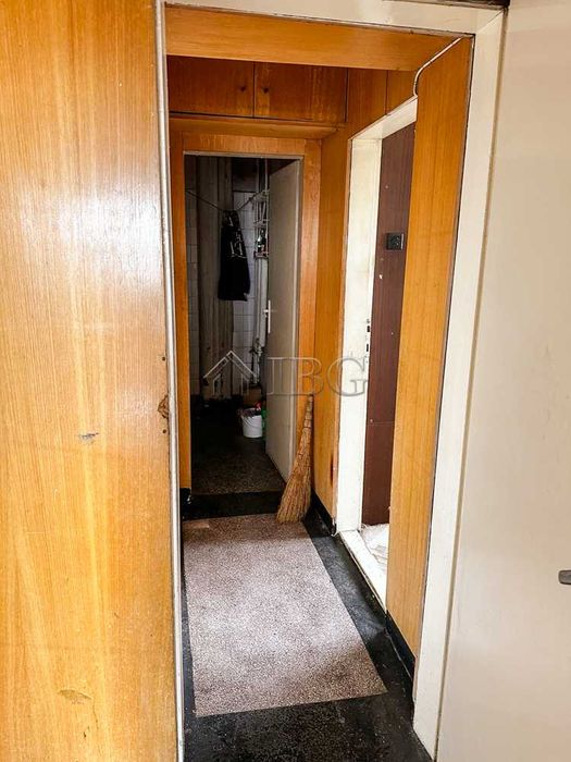 Продава се Тристаен апартамент в Русе, Широк център - 87 кв.м за 1035 €/кв.м - Снимка #16