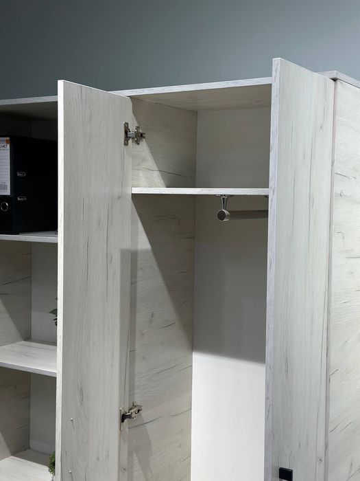 Шкаф офисный, шкаф для документов, шкаф гардероб, вешалка, полки