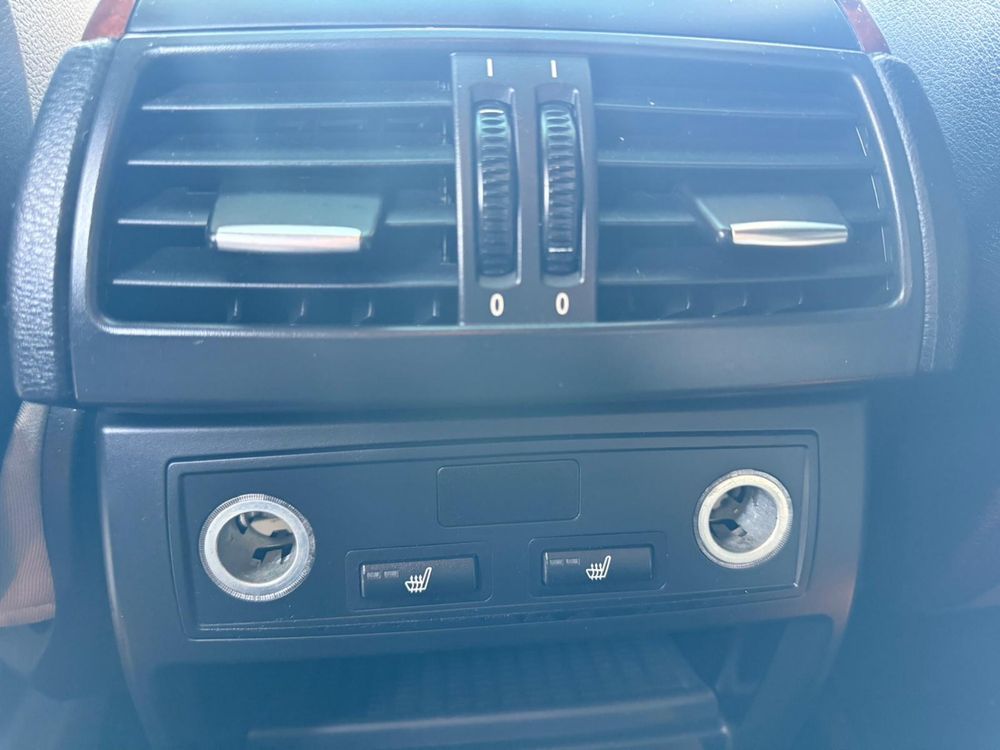 Vand BMW X6 impecabil(distributie schimbata)