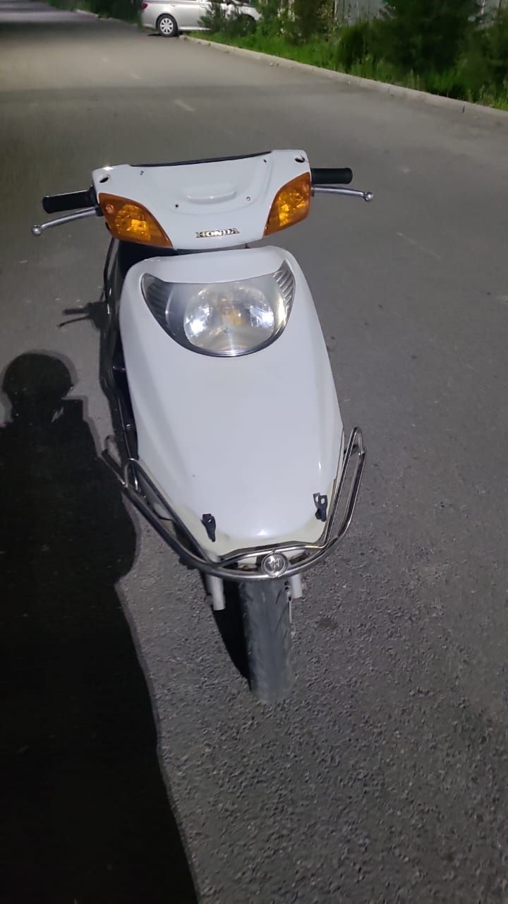 Продам японский скутер Honda Spacy 100