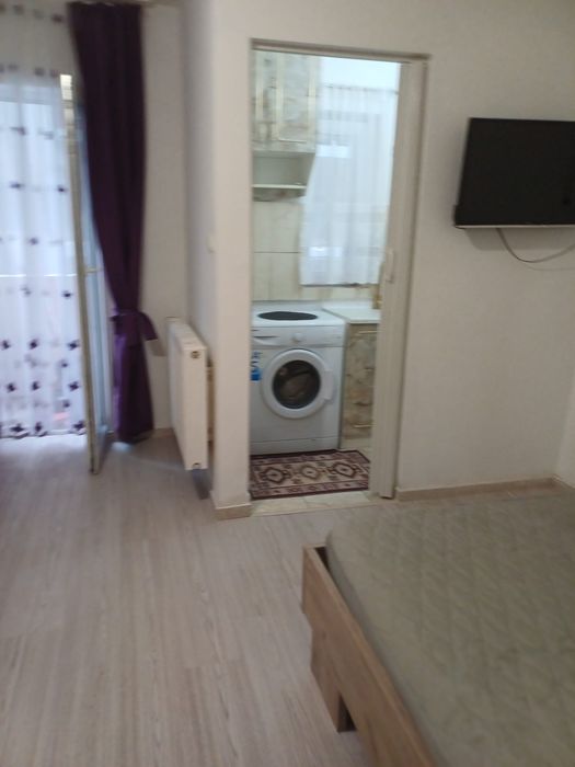 Închiriez garsonieră pe termen lung