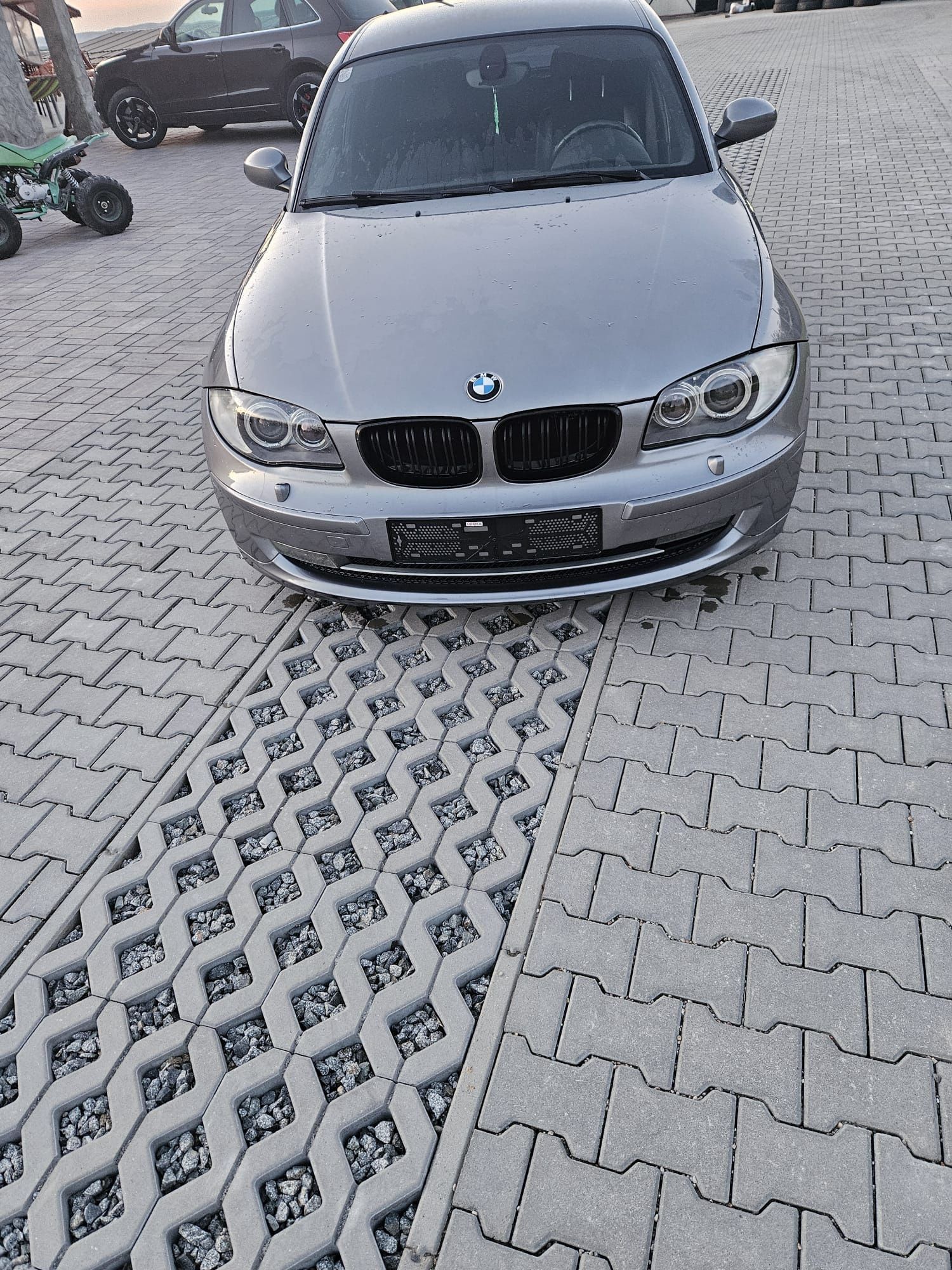 Bmw seria 1 an 2008...2 l diesel 142 cp 118D