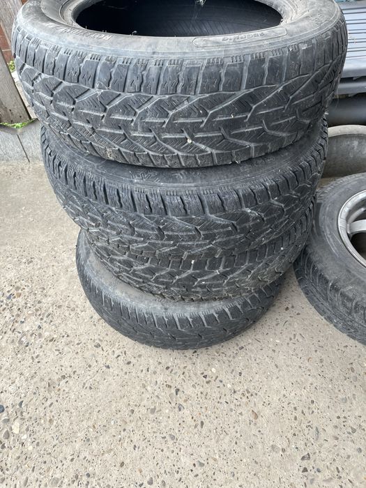 Vand anvelope 175/70 R14 si 185/65 R15