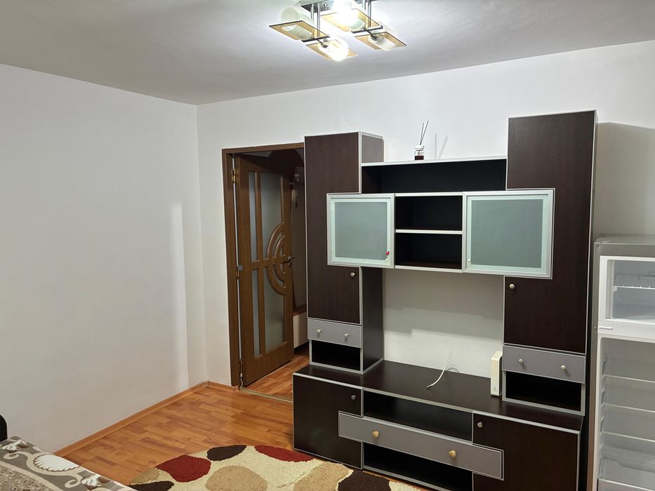 Vând apartament în Ploiești