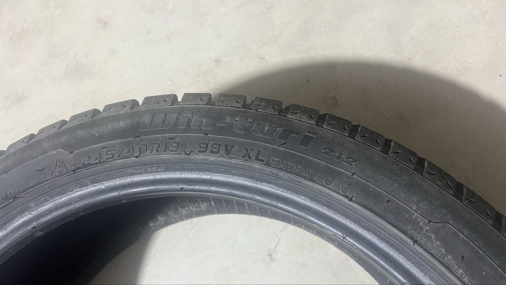 2 Anvelope iarna 245/40/R19