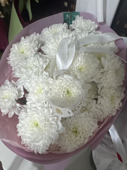 Букет свежий , белые и нежно розовые