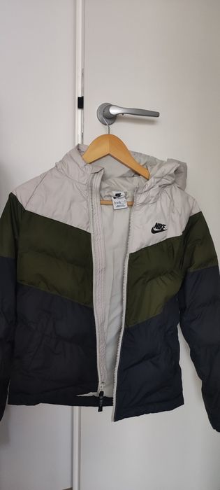 Geaca originala firma Nike,unisex.
