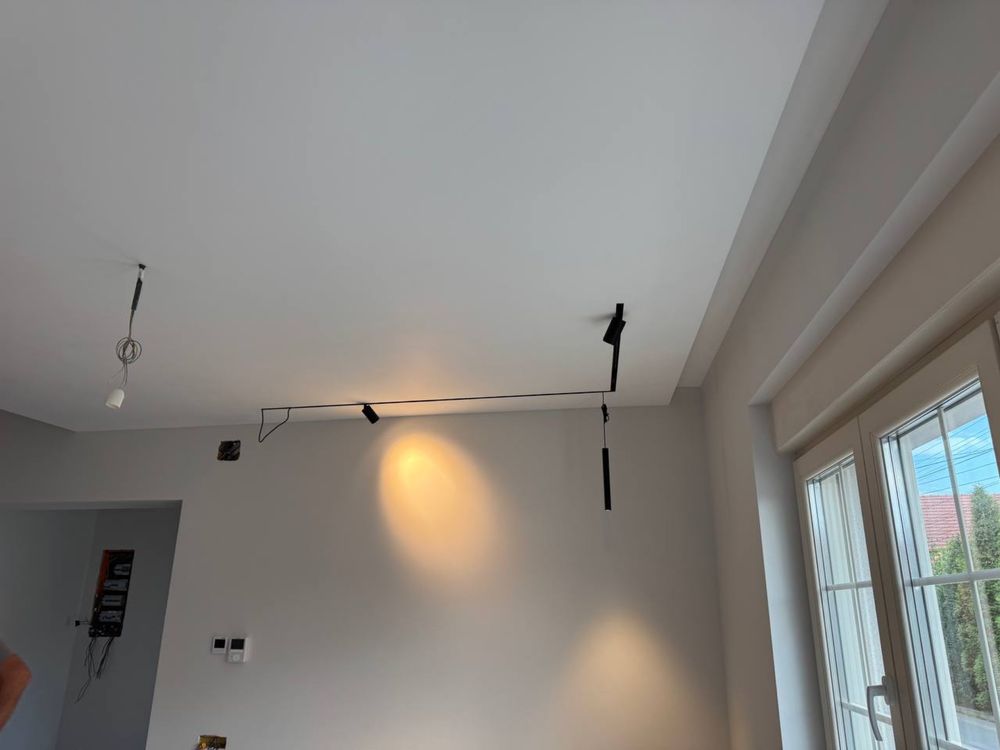 Electrician cu experienta