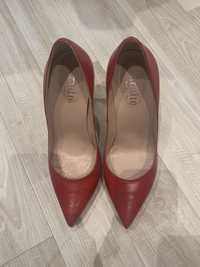 Pantofi rosii piele 35