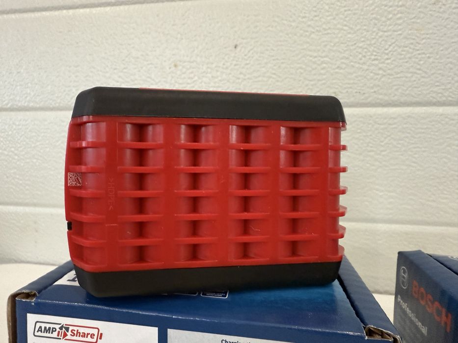 Акумулаторна батерия Bosch 18v 4.0Ah