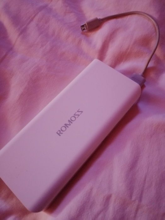 Vand incarcator extern Romoss 10000mAh