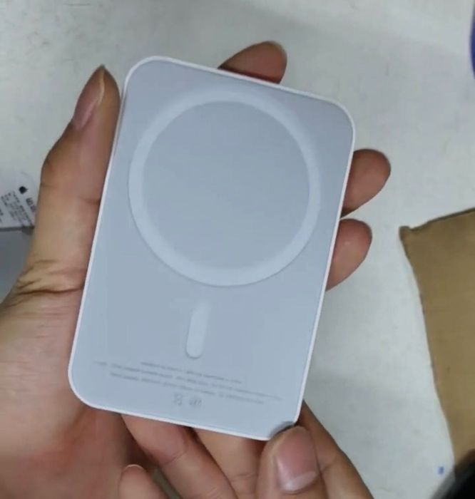 Apple IPhone MagSafe Baterie externă Nouă Sigilată
