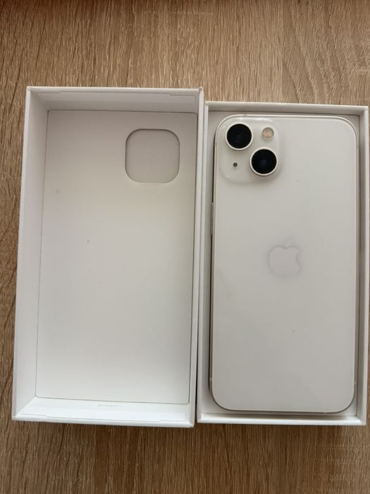 Ipnone 13    бял