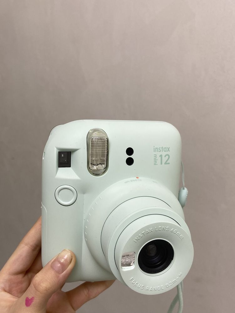 instax mini 12 фотоаппарат