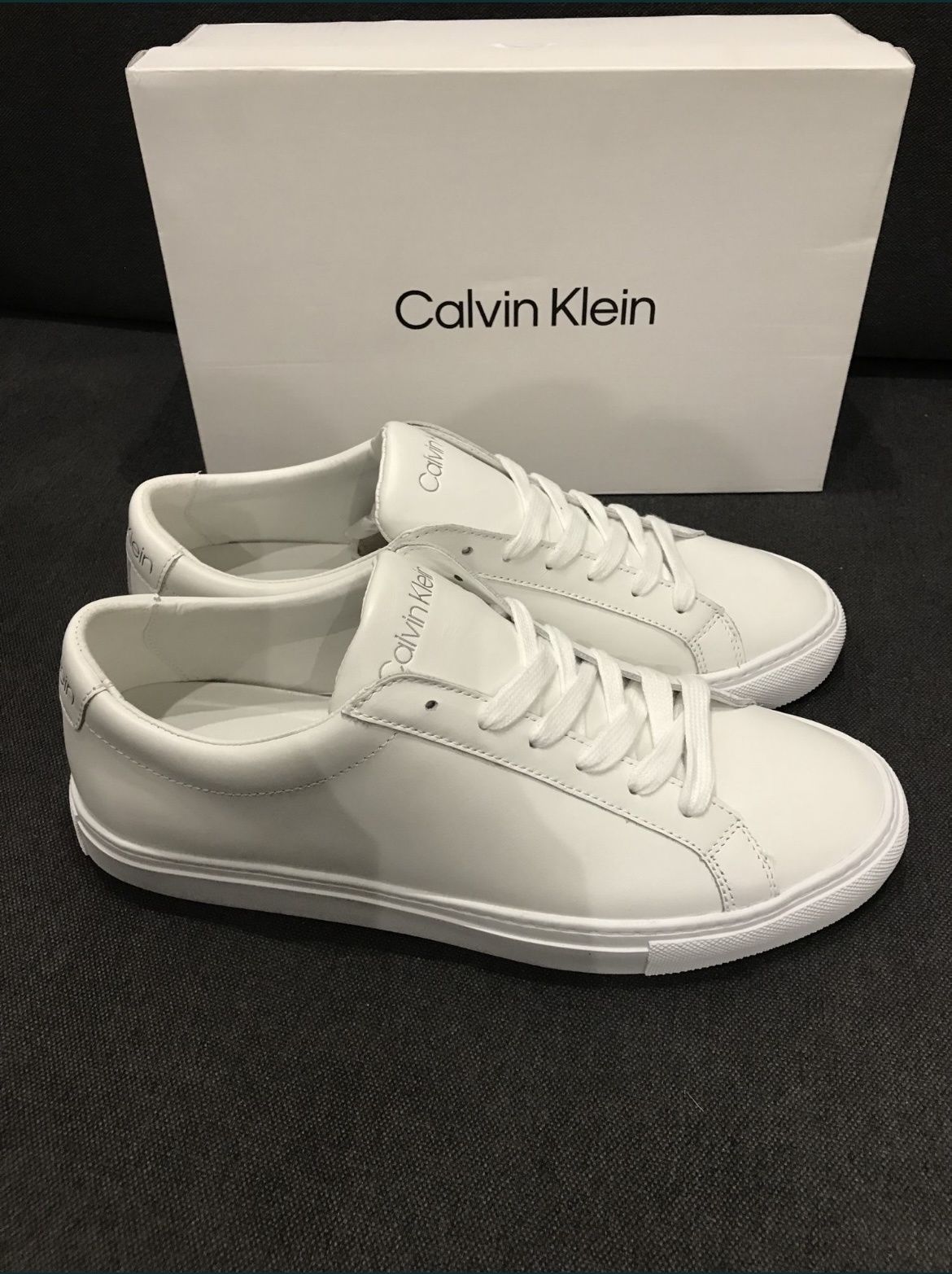 Tenisi noi din piele albă Calvin Klein Adrien Sneaker 44 44,5