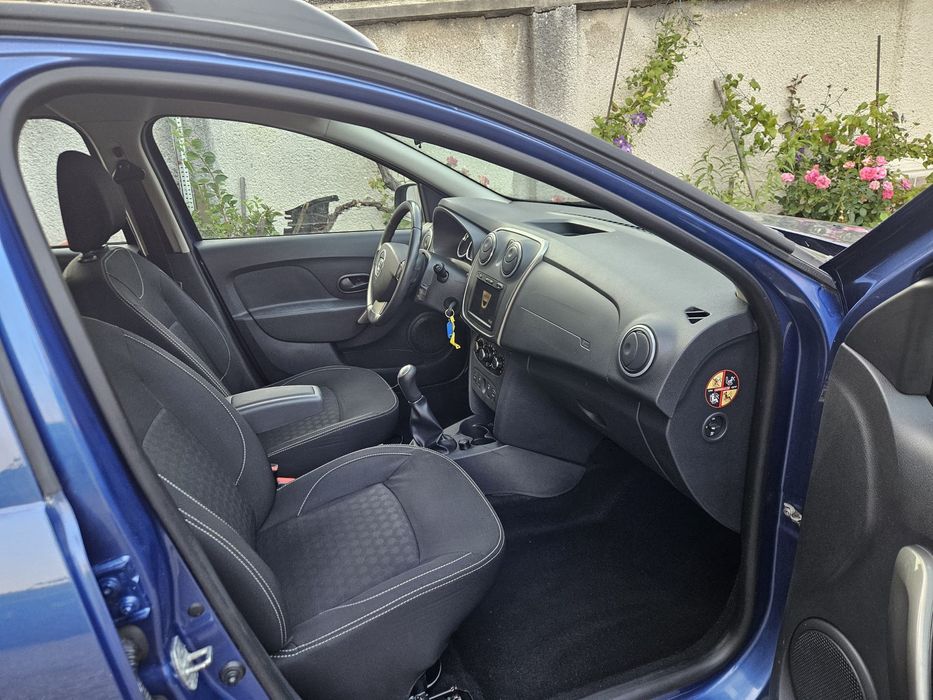 Dacia Logan 2013 Mcv 0.9 benzina special prestige clima navigație