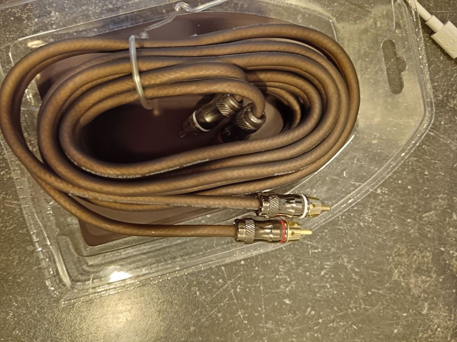 Cablu interconnect RCA 3m Focal