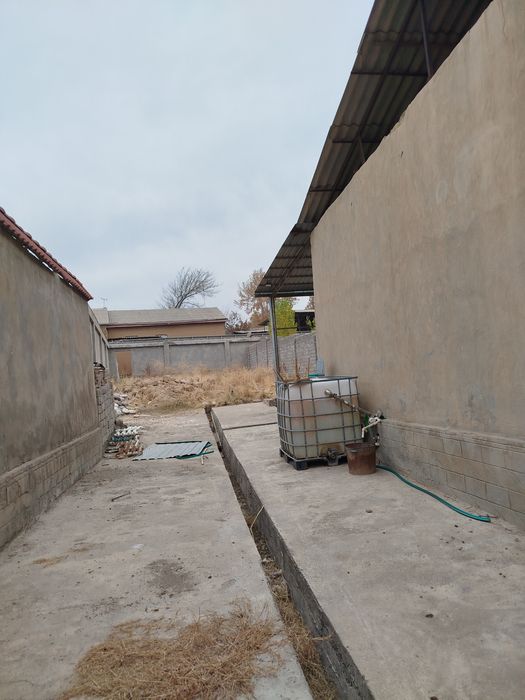 Ташкент тумани Сарке махаллада үй сотилади