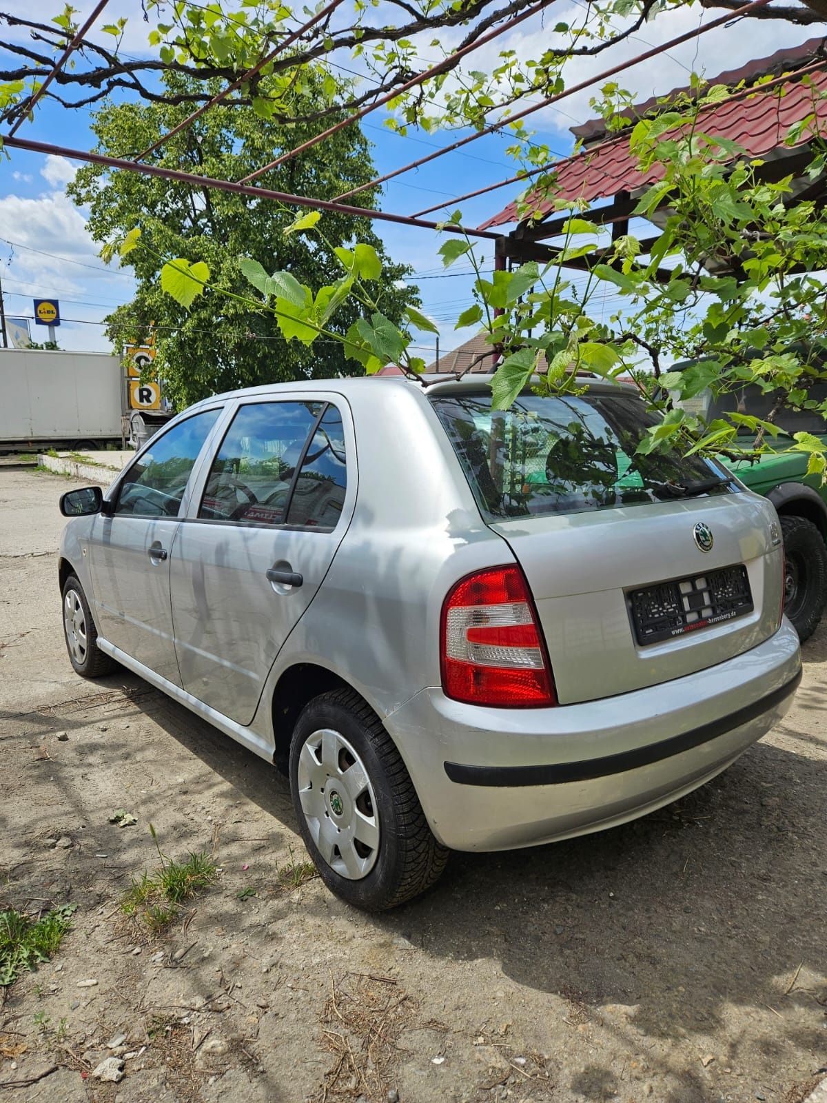 Vând skoda fabia