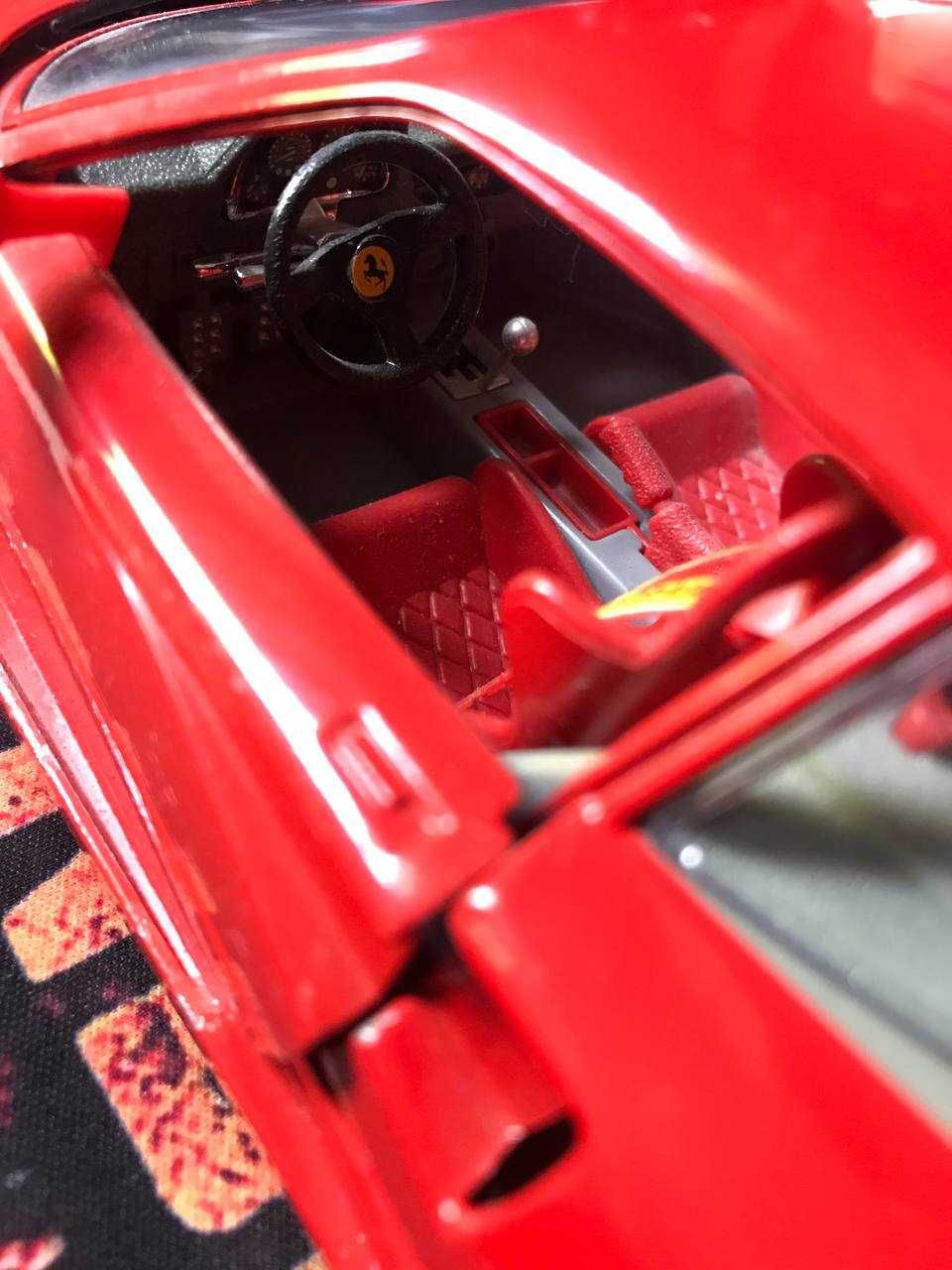 Продаётся  модель 1:18 Ferrari F40