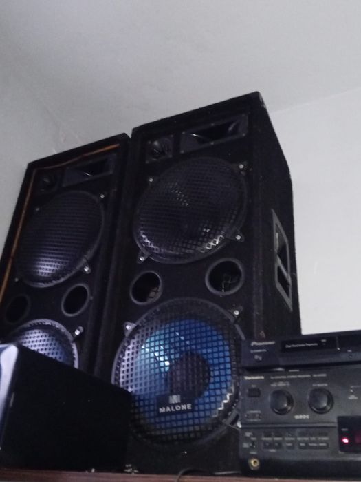 Boxe 300w 8 omi cu amplituner technics si blutu