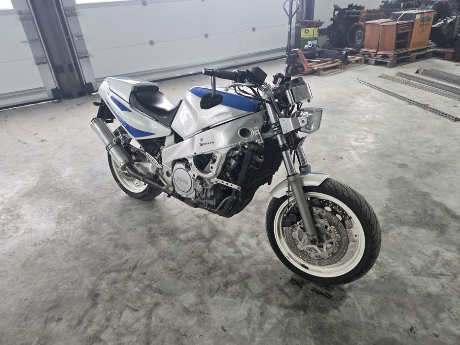 Yamaha  FZR 1000