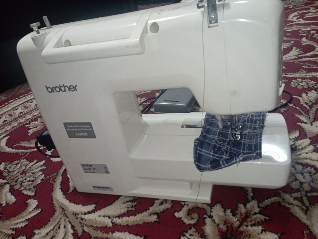 Brother firmsni tikuv motorli mashinasi sotiladi